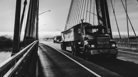 CAMIONNEURS / REMORQUEURS